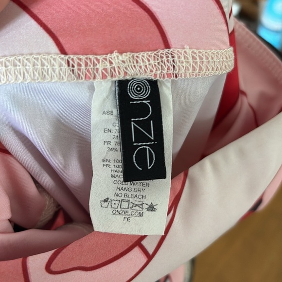 Onzie Flow High Rise Flower Child Leggings - Picture 4 of 5